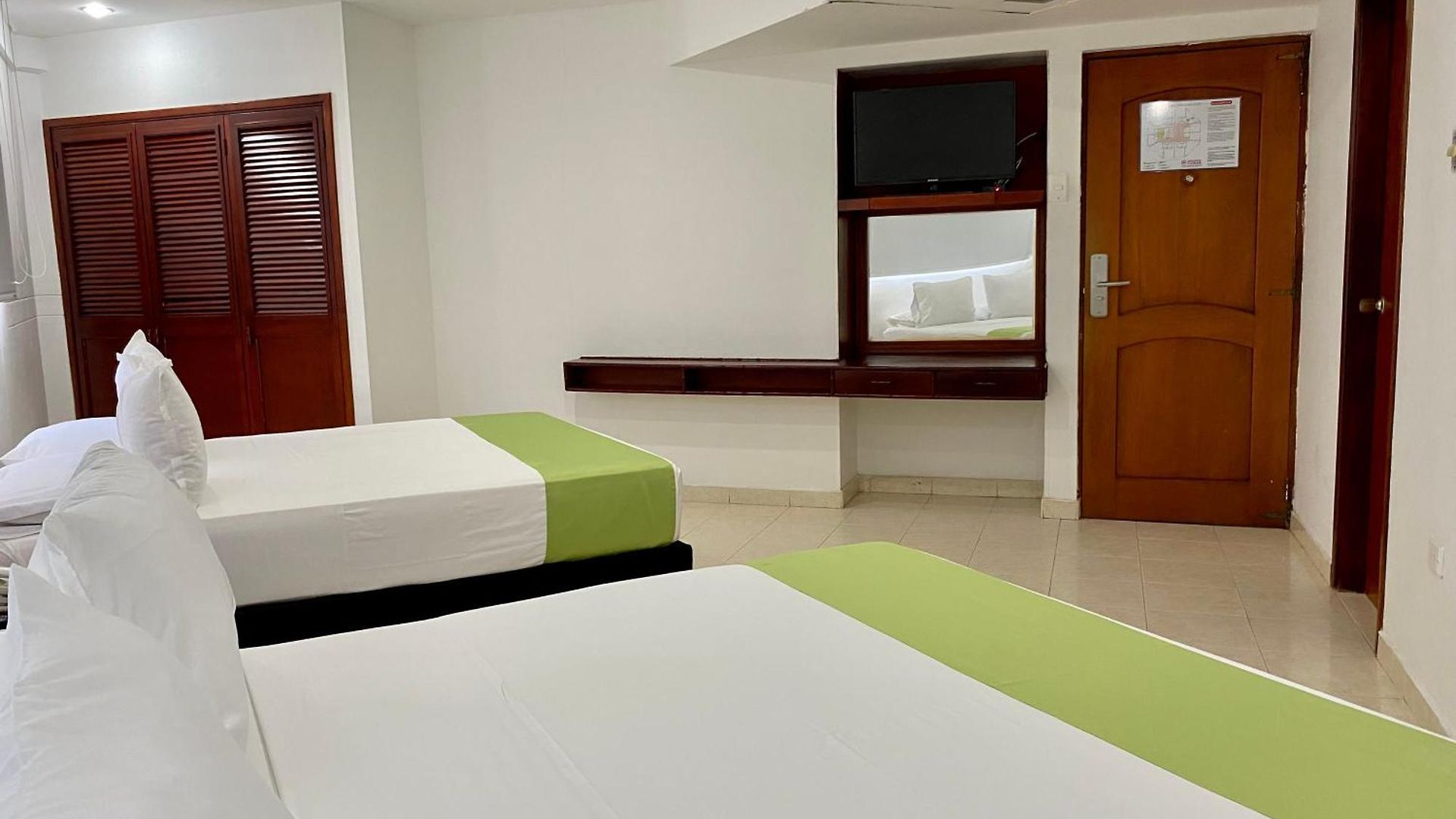 Hotel Dorado Plaza Bocagrande 3*