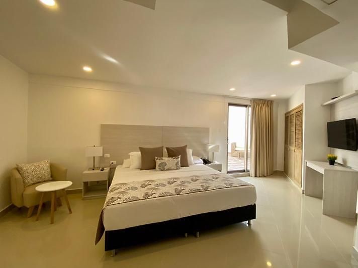 Dorado Plaza Bocagrande Hotel