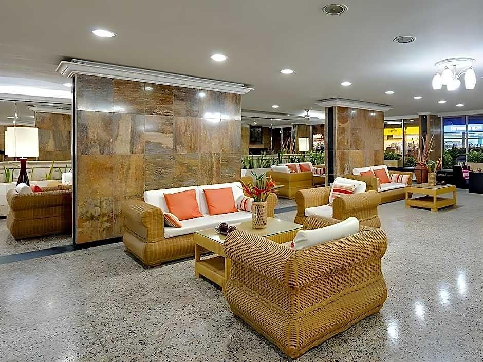 Hotel Dorado Plaza Bocagrande 3*
