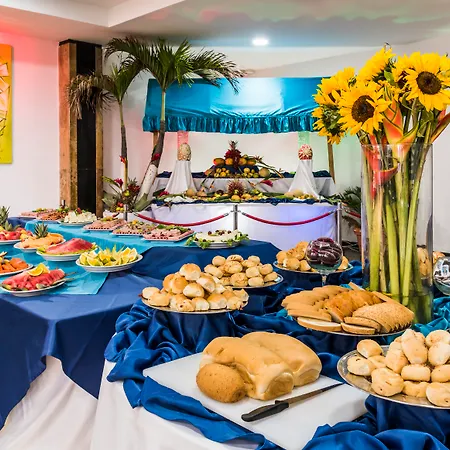 Dorado Plaza Bocagrande 3*
